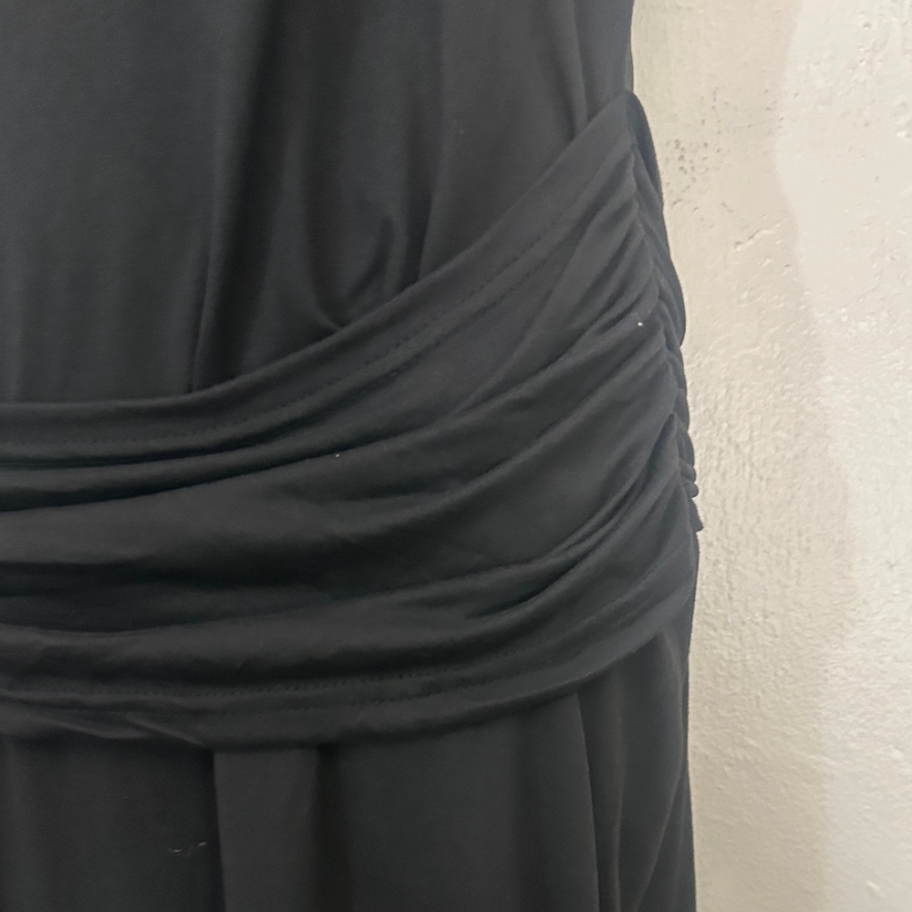 Elegant Black Maxi Dress - Picture 3 of 8